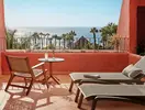 Prywatny taras z widokiem w Tivoli La Caleta Resort
