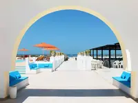 Widok na plażę z TMK Marine Beach