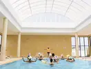 Zajęcia aqua aerobiku w basenie TMK Marine Beach