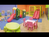 Kolorowy pokój zabaw dla dzieci w Tropic Park