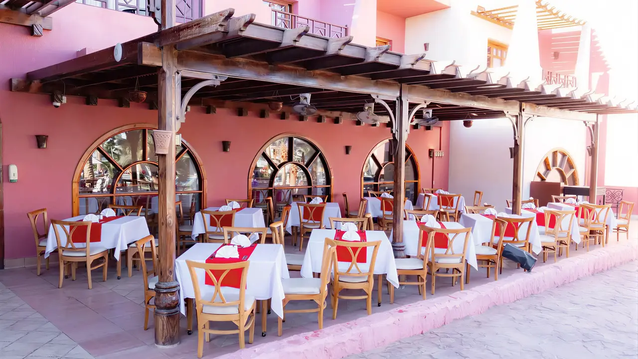 Restauracja na zewnątrz w Tropitel Dahab Oasis