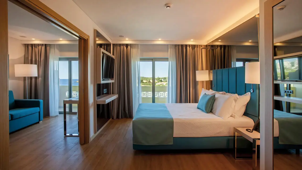 Nowoczesna sypialnia w hotelu Turim Presidente