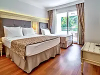 Pokój z dwoma łóżkami w Turunc Resort