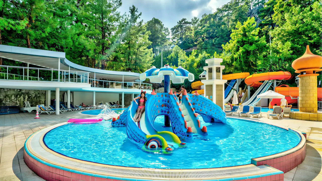 Zjeżdżalnie wodne dla dzieci w Turunc Resort