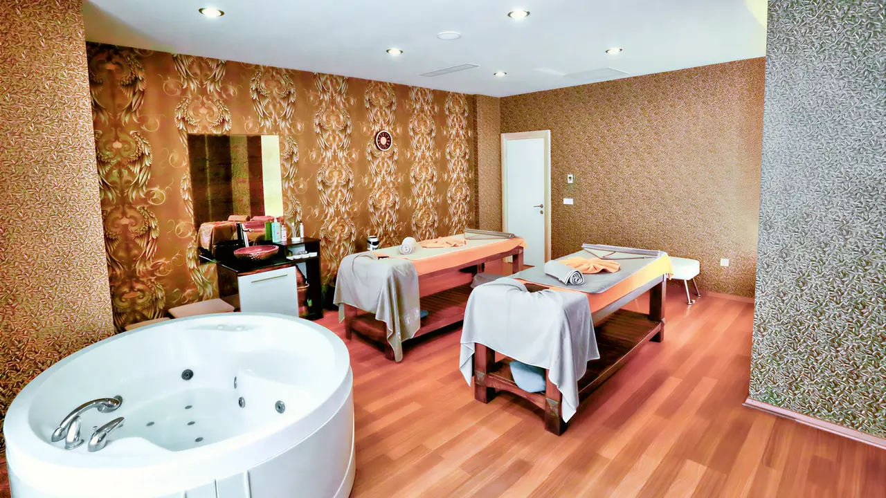 Gabinet masażu z jacuzzi w Turunc Resort