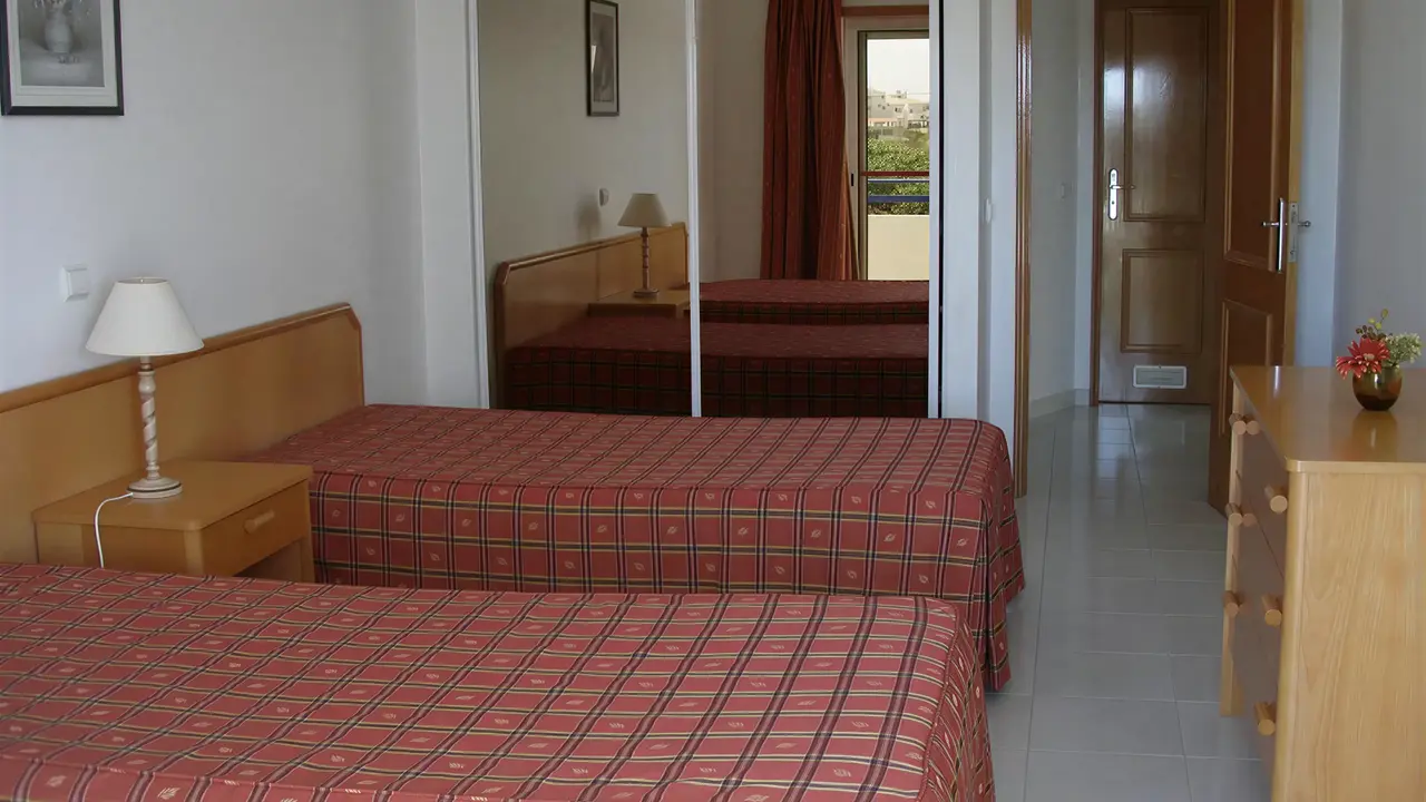 Pokój z łóżkami w Ukino Terrace Algarve