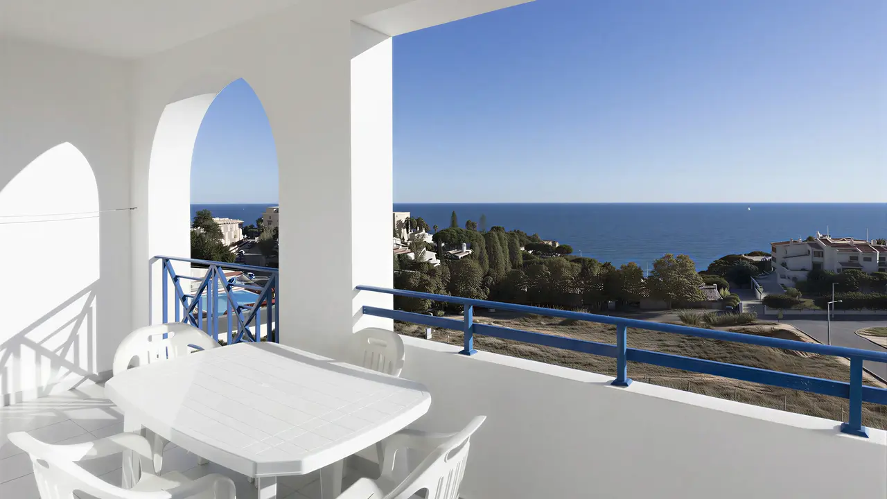 Balkon z widokiem na morze w Ukino Terrace Algarve