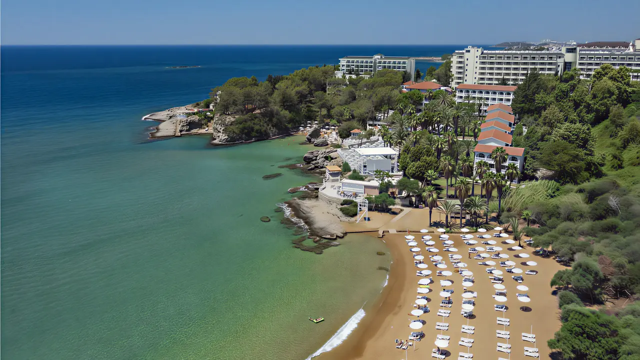 Widok na kompleks Utopia Beach Club oraz plażę