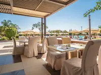 Taras restauracyjny w Utopia Resort and Spa