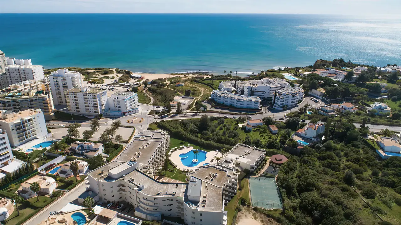 Widok z lotu ptaka na kompleks Vila Gale Nautico