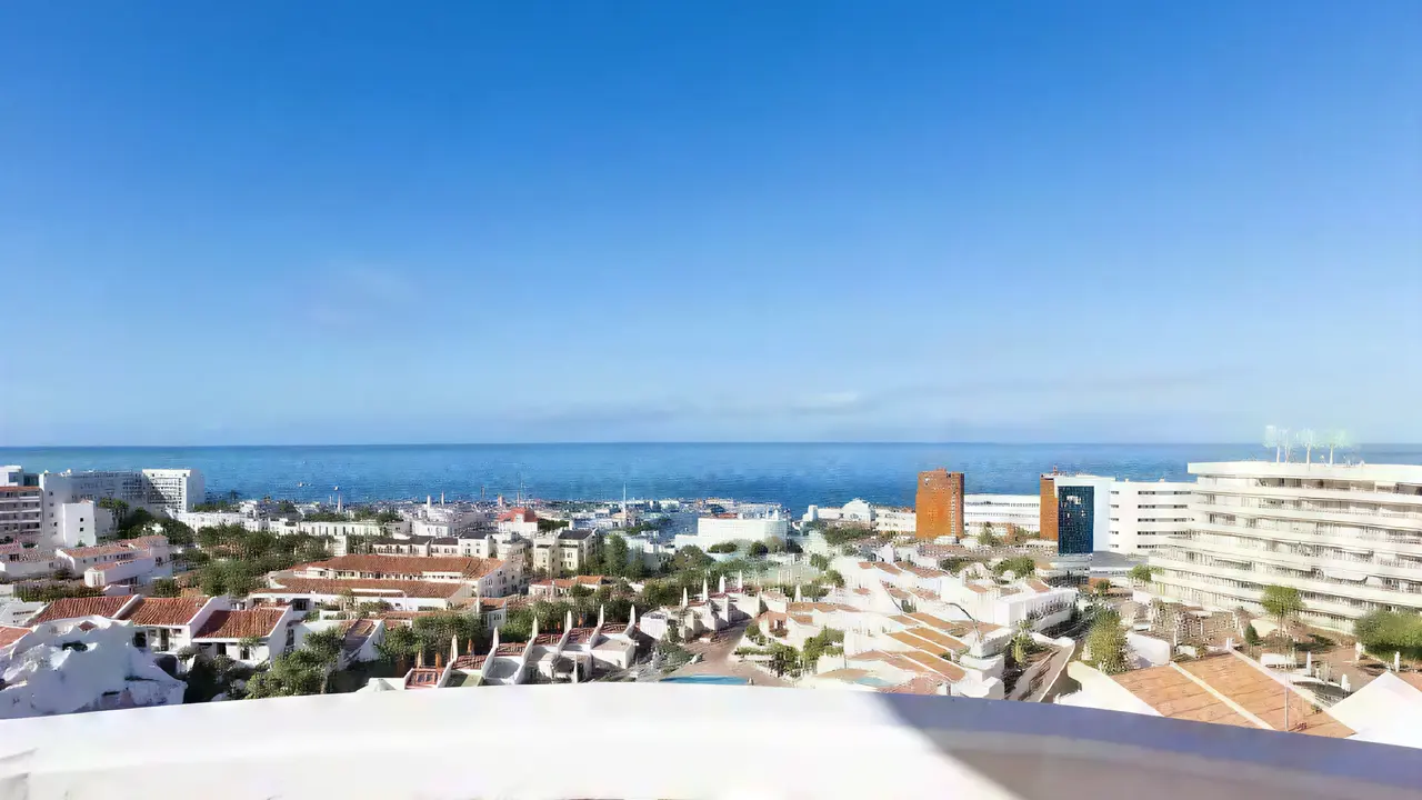 Widok na kompleks Villa Adeje Beach i morze