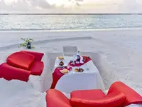 Kolacja na plaży w Villa Nautica