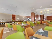  Restauracja z bufetem w hotelu Viva Eden Lago