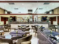 Elegancki bar z drinkami w Windsor Oceanico
