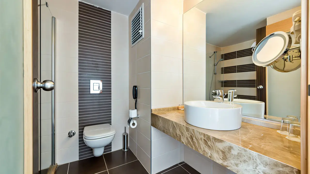 Łazienka w hotelu Yalihan Una
