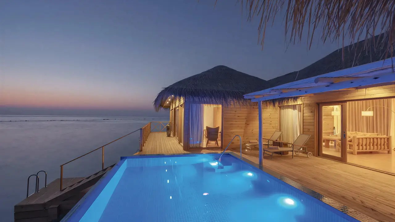 Prywatny basen przy willi w You & Me by Cocoon Maldives