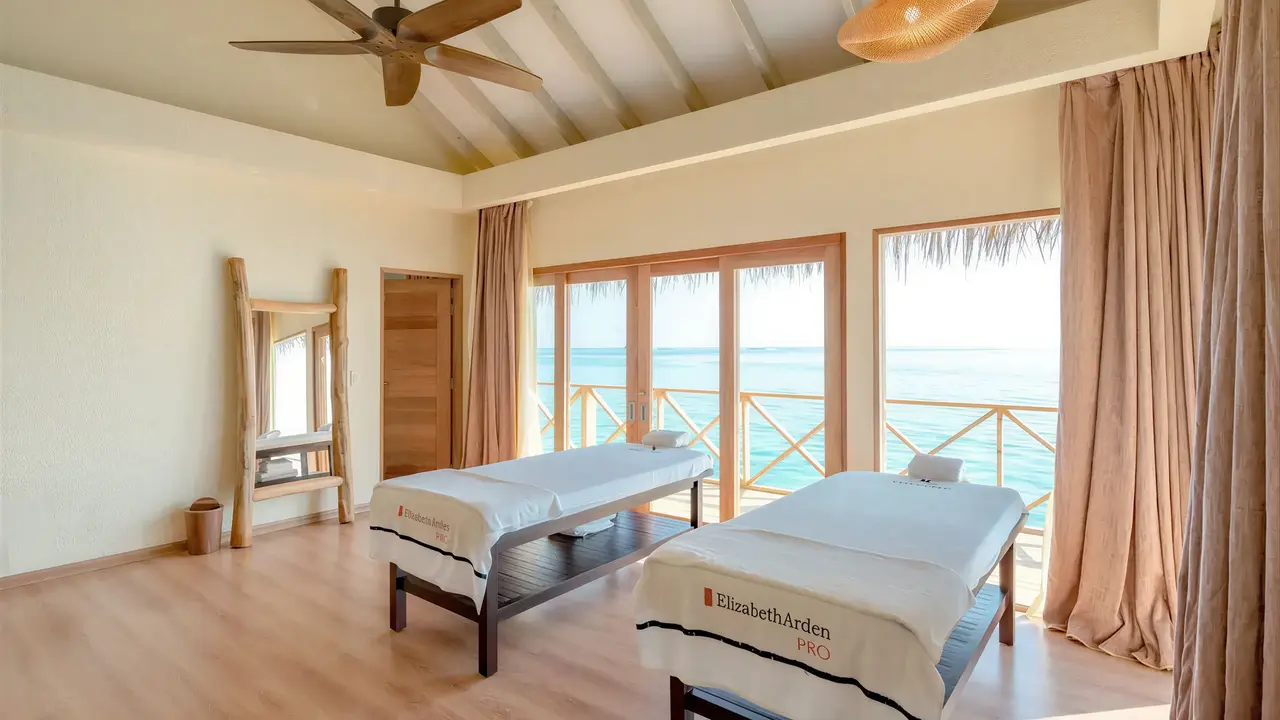 Gabinet masażu w You & Me by Cocoon Maldives z widokiem na morze