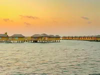 Widok na domki na wodzie w You & Me by Cocoon Maldives