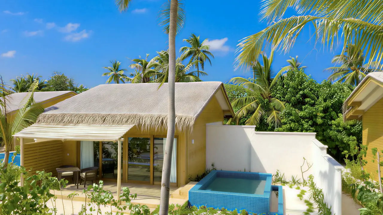 Prywatny bungalow z basenikiem w You & Me by Cocoon Maldives