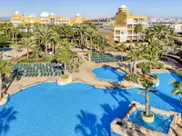 Widok na kompleks Zimbali Playa Spa z basenami