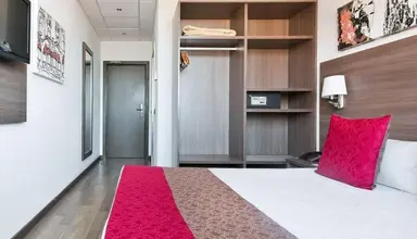 4 Barcelona