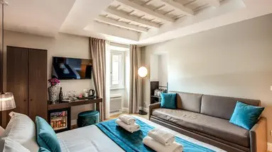 55 Fifty-Five - Maison d'Art Collection