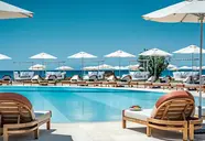 91 Athens Riviera, The Resort