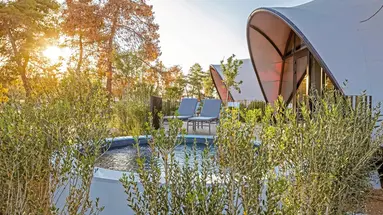 91 Athens Riviera, The Resort