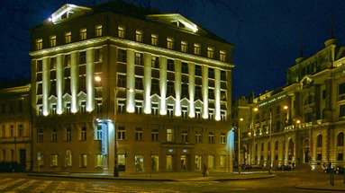 987 Prague