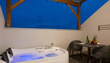 A Suite Side