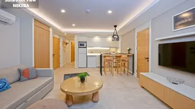 A Suite Side