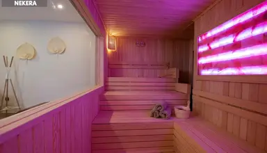A Suite Side