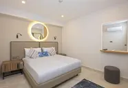 A Suite Side