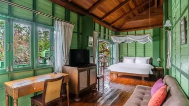Aana Resort & Spa
