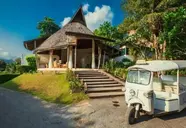 Aana Resort & Spa