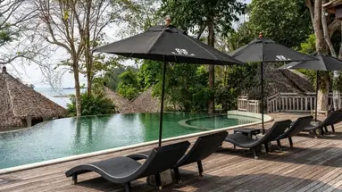 Aana Resort & Spa