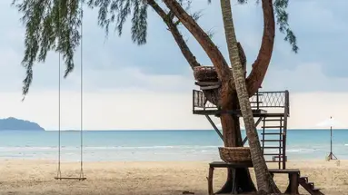 Aana Resort & Spa