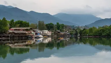 Aana Resort & Spa