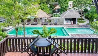 Aana Resort & Spa