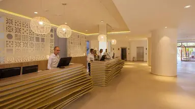 Abora Continental by Lopesan