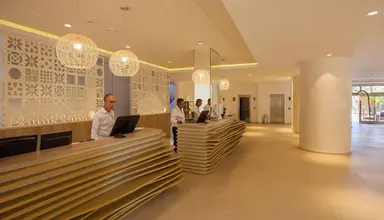 Abora Continental by Lopesan