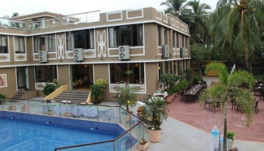 Acacia Palms