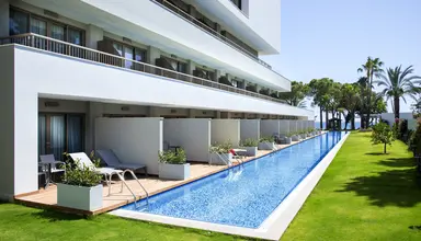 Acanthus & Cennet Barut Collection