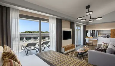 Acanthus & Cennet Barut Collection