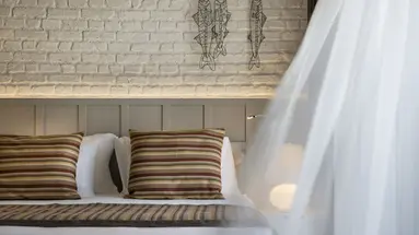 Acanthus & Cennet Barut Collection