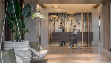 Acro Suites
