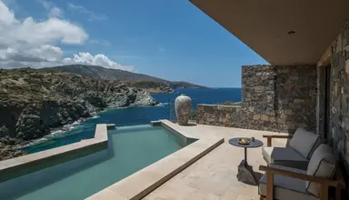 Acro Suites
