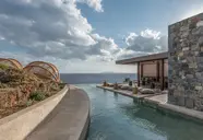 Acro Suites