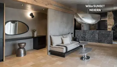 Acro Suites