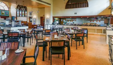 Acron Candolim Regina